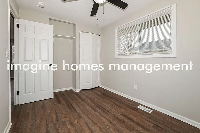 4851 Robinwood Dr — Photo 7