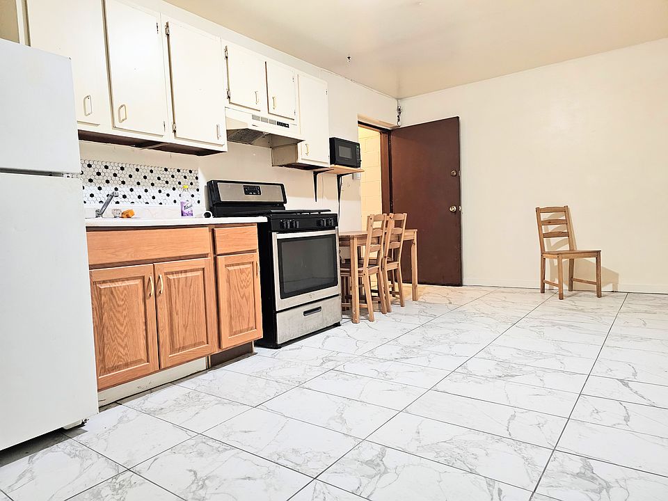 1st image of 25 Yale St #1