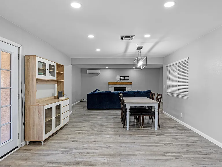 208 S Greenlawn St — Photo 15