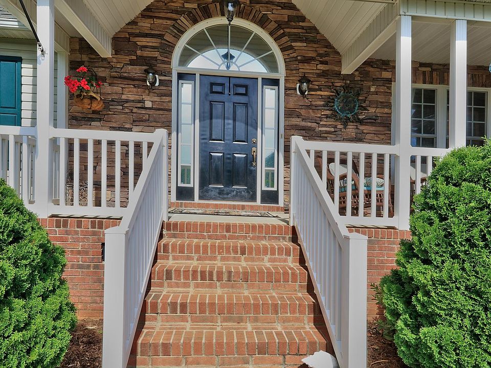 1st image of 181 Charis Ln