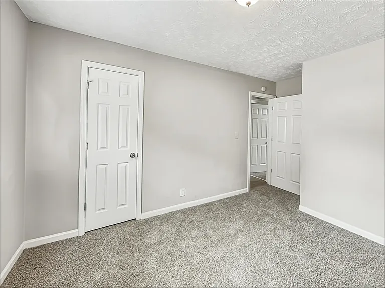 2723 Rockdale Dr — Photo 18