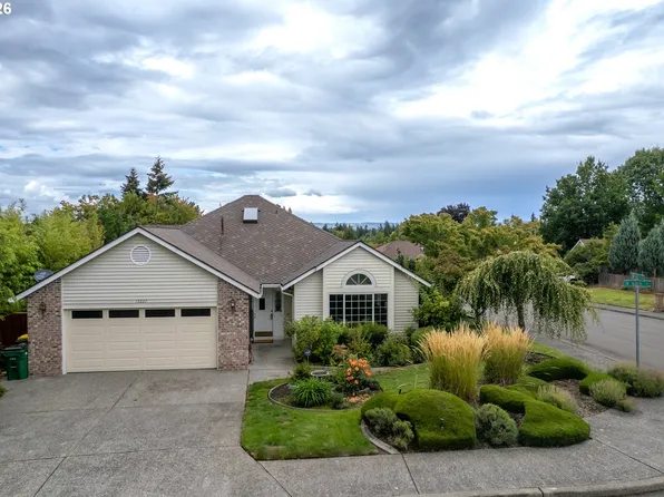 13227 SW Benish St, Tigard, OR 97223