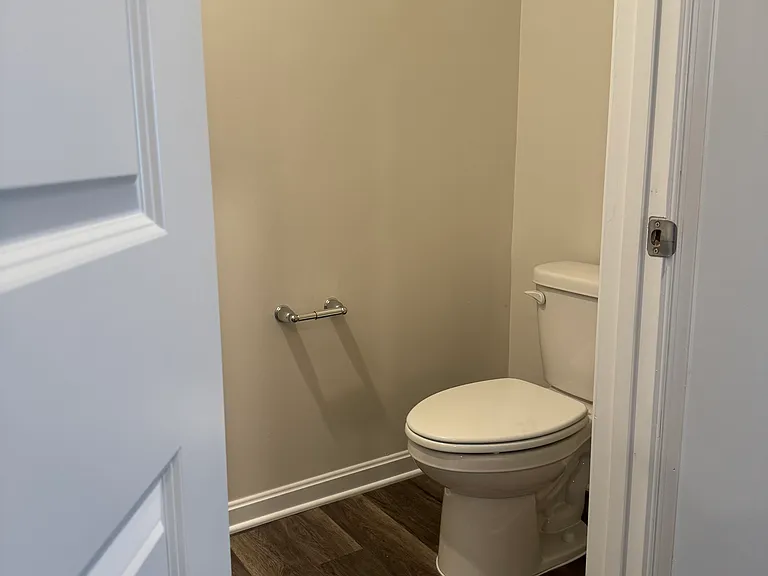 121 Tigney Dr — Photo 10