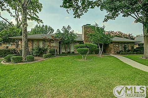 1st image of 2417 Coleshire Dr