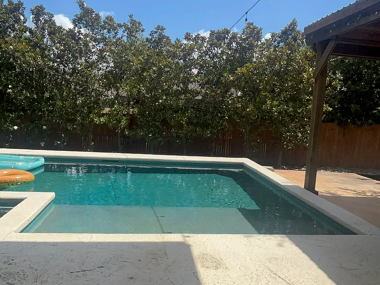 8729 Vantage Point Dr — Photo 3