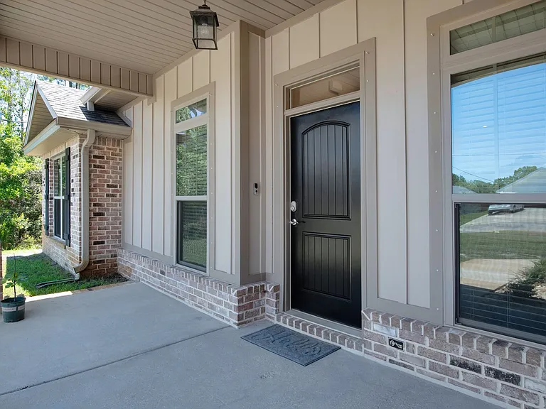 1799 Galvez Dr — Photo 2