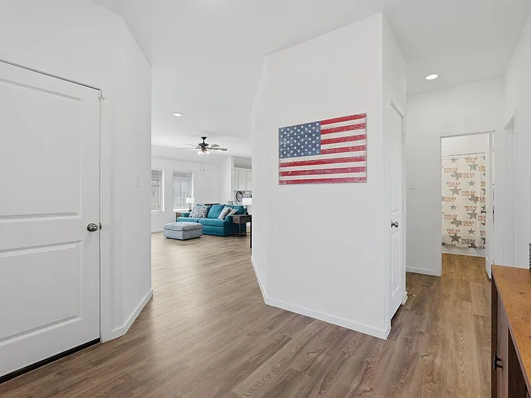 651 Spring Ashberry Ct — Photo 4