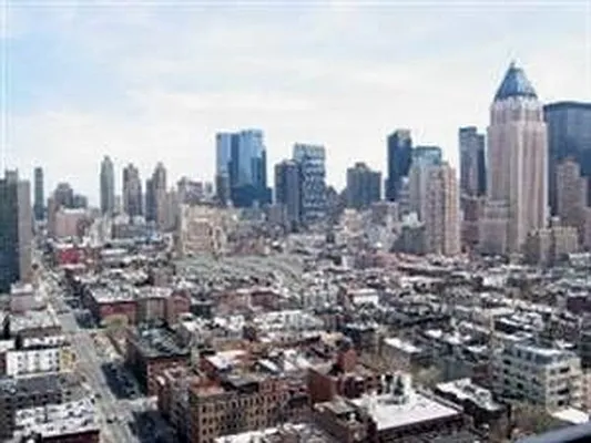 Rented by Douglas Elliman | media 13