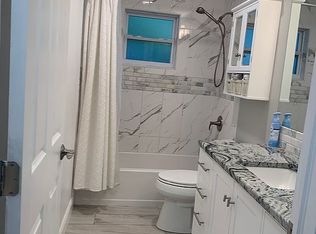 2910 Hawthorne Ct, Naples, FL 34104