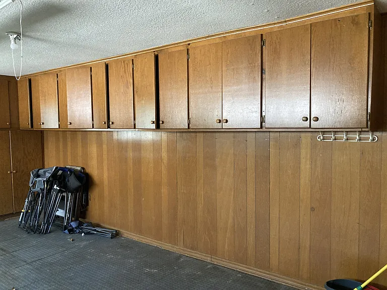 927 Skyline Dr — Photo 35