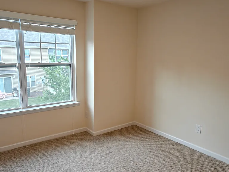 4708 Pepperstone Ln — Photo 9