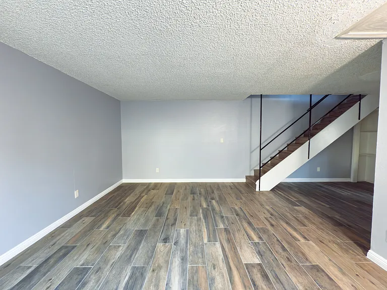 10923 California Ave #B — Photo 25