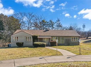 1300 Silver Ln, Coraopolis, PA 15108