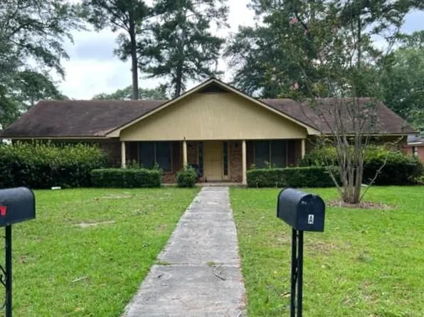 1903 Elkhorn Ln, Albany, GA 31707