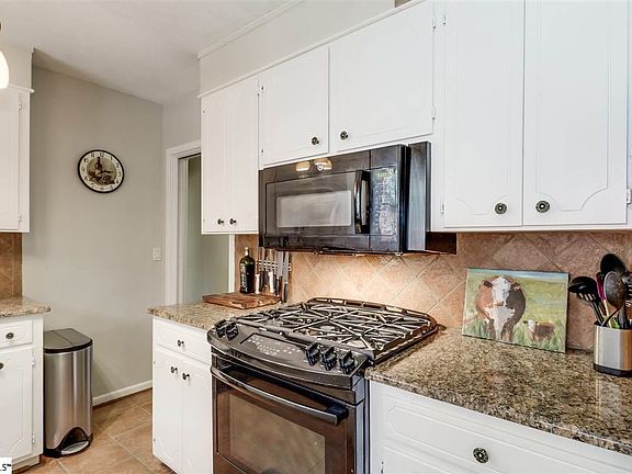 2nd image of 1285 Brentwood Dr