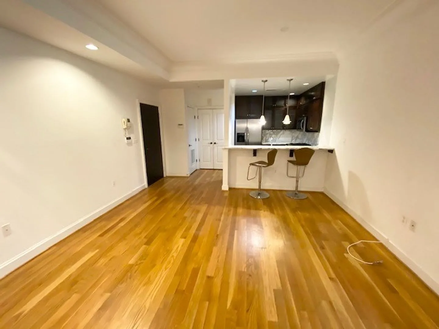 Remarkable 1 Bed 1 bath in Columbia Heights with Balcony and W/D! — Photo 3