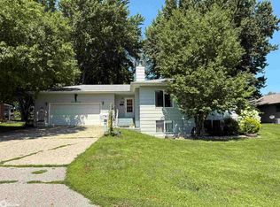 706 Maple Pl, Thornton, IA 50479