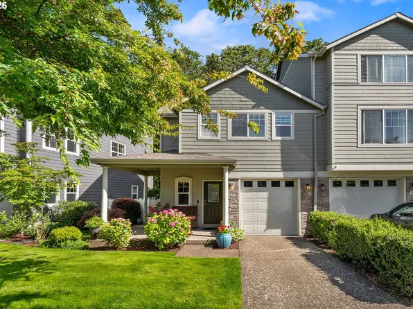 9239 SW Sweek Dr, Tualatin, OR 97062