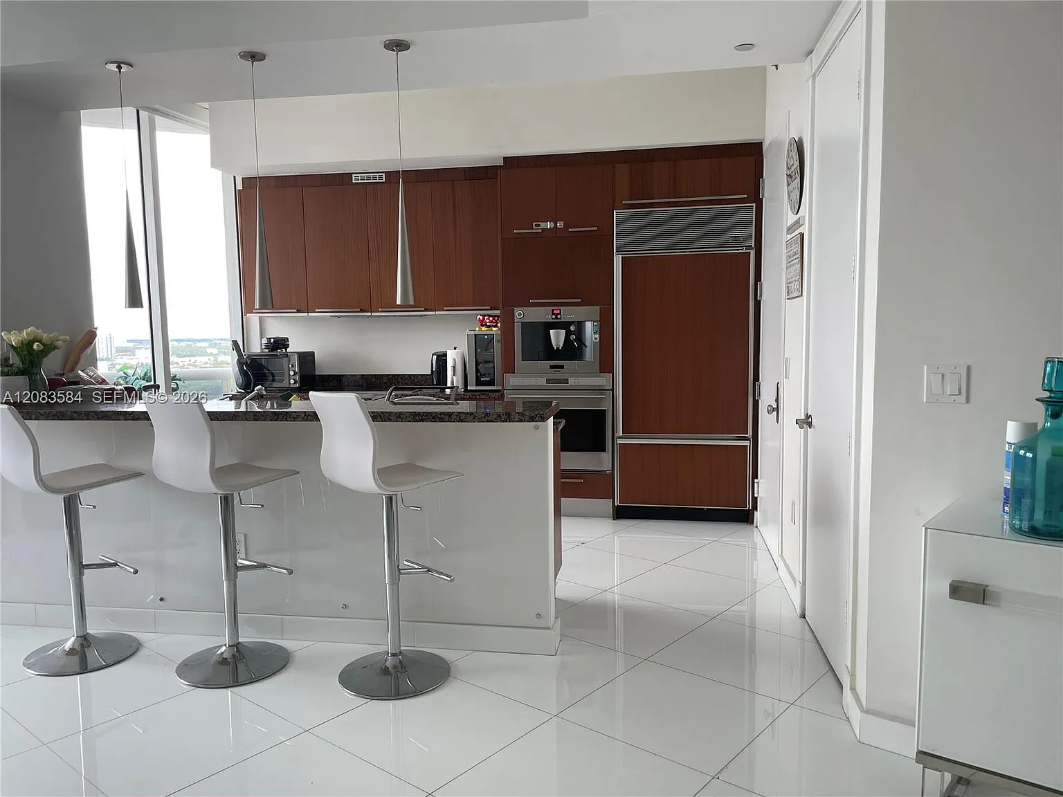 Tdr Tower Iii Condo — Photo 3