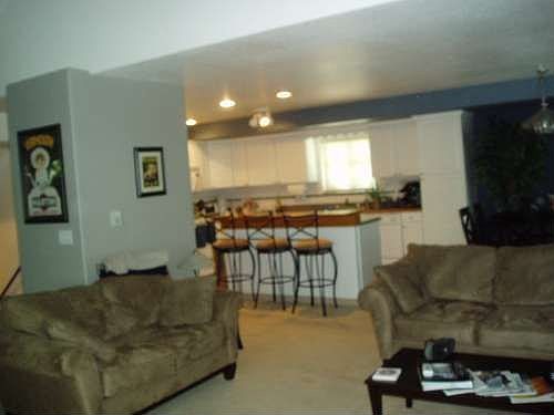 5th image of 853 S Krameria St