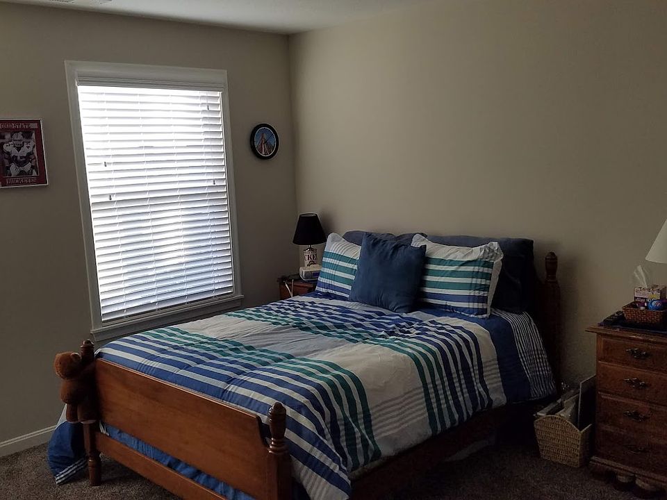 2nd image of 245 Waterhaven Way