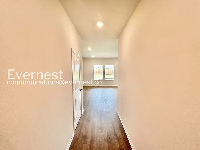 417 Pineywood Trl — Photo 5
