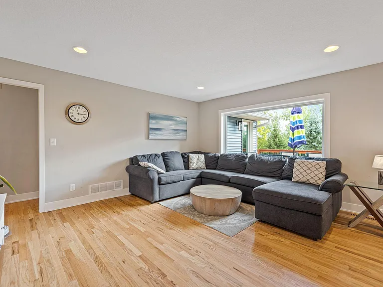 7080 Redwing Ln — Photo 14
