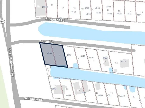 555967 Touche Dr, New Orleans, LA 70129