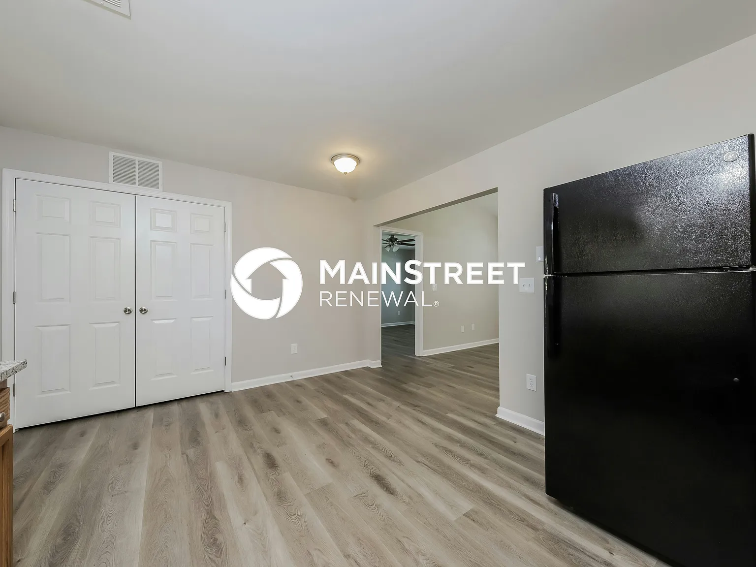 2601 Waughtown St — Photo 4