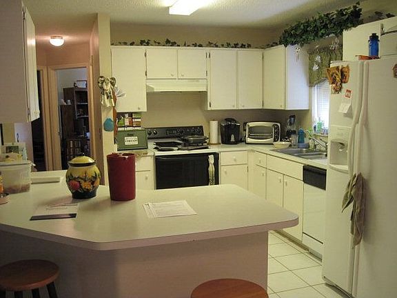 2nd image of 7 Pine Grove Dr