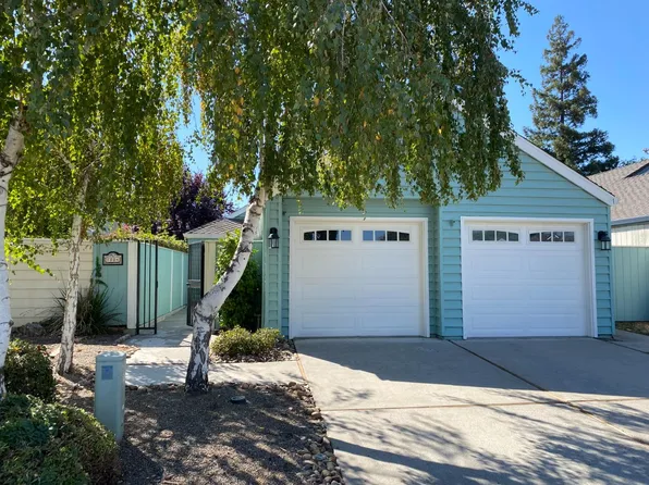 1804 Cape Cod Cir, Lodi, CA 95242