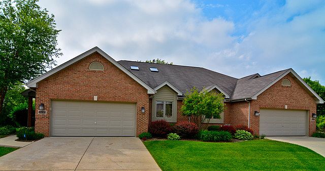 1st image of 21195 Lakeview Ln