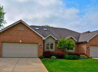21195 Lakeview Ln, Frankfort, IL 60423