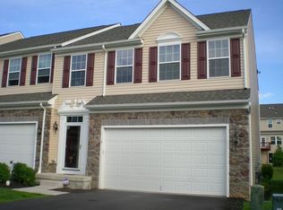 6 Washington Square Cir, Washington, NJ 07882