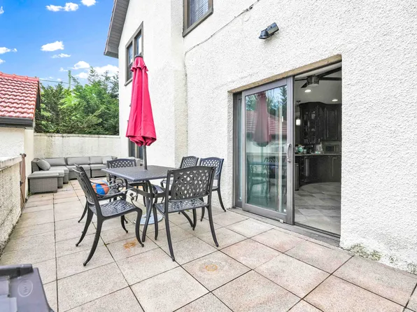 160-08 12th Road image 24 of 29