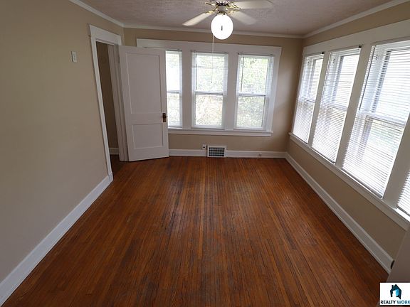 3rd image of 900 S 20th St #2003-F
