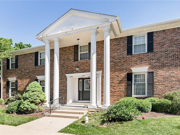 2nd image of 1326 Kings Cove Ct