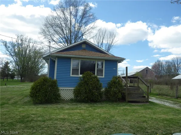 2369 Alliance Rd, Deerfield, OH 44411