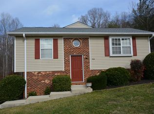 704 Goose Meadow Dr, Forest, VA 24551