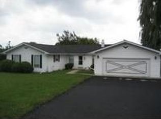 18019 W Edwards Rd, Antioch, IL 60002