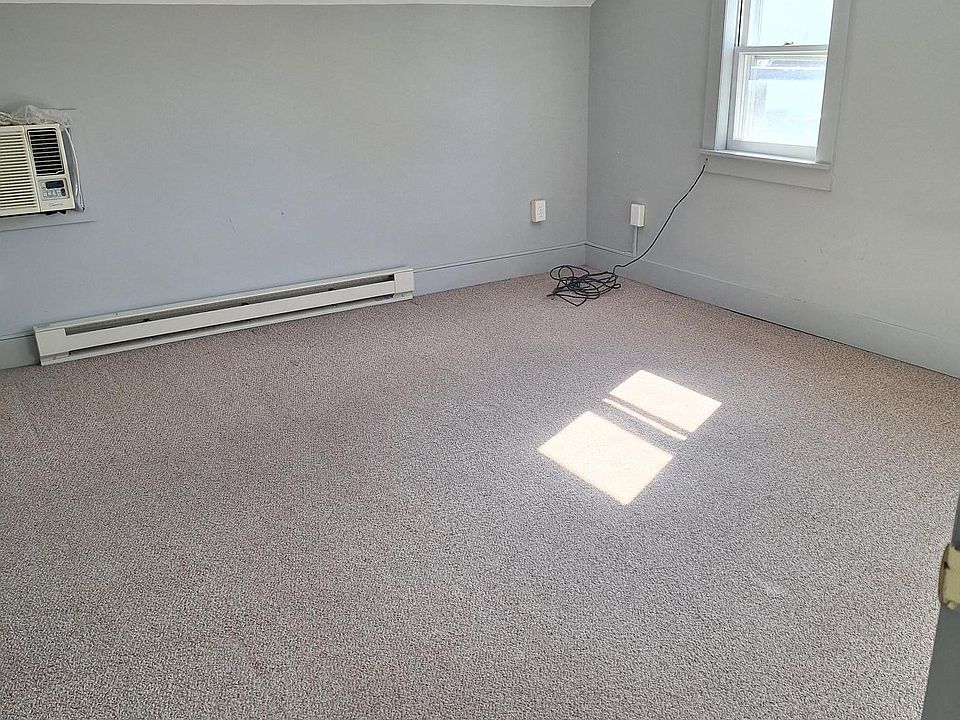 Spacious Bedroom