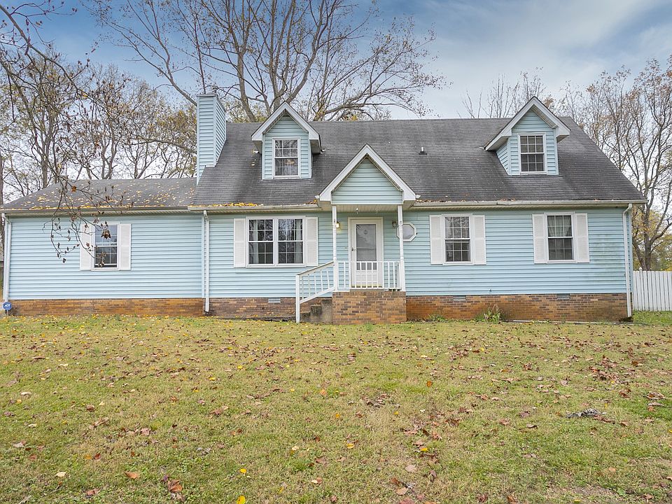 1st image of 820 Avery Valley Dr