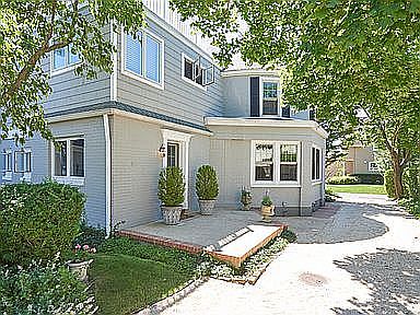 exterior driveway & porch