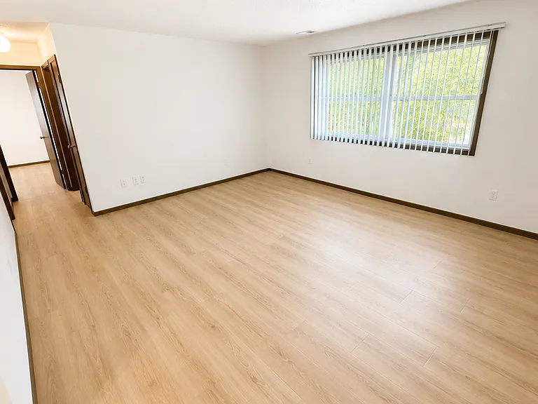 2507 Royal Dr #8 — Photo 2