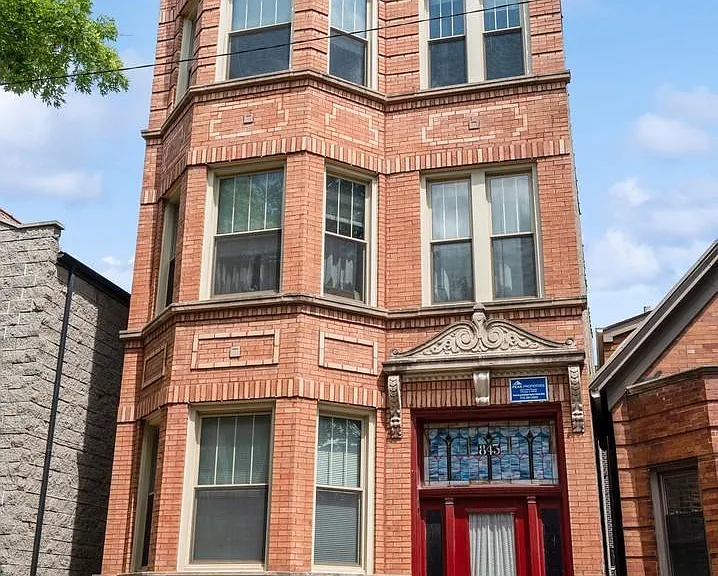 843 N Hoyne Ave #3R — Photo 1