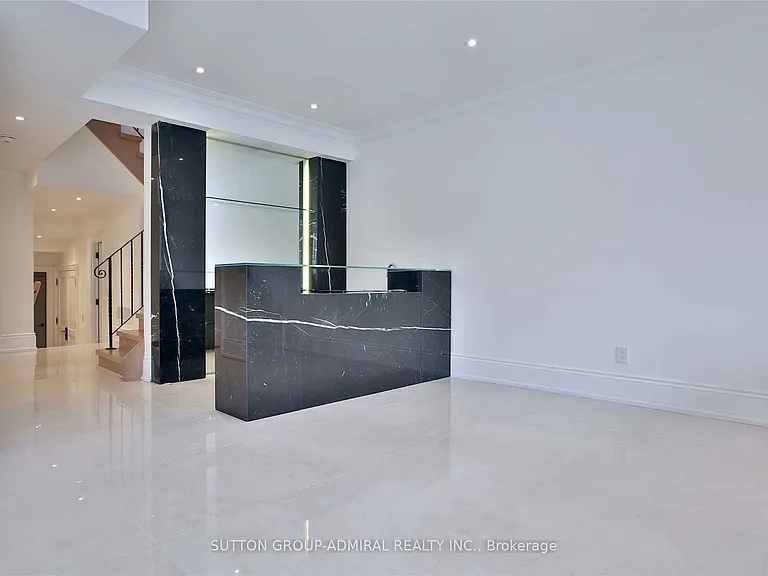 305 Finch Ave E — Photo 22