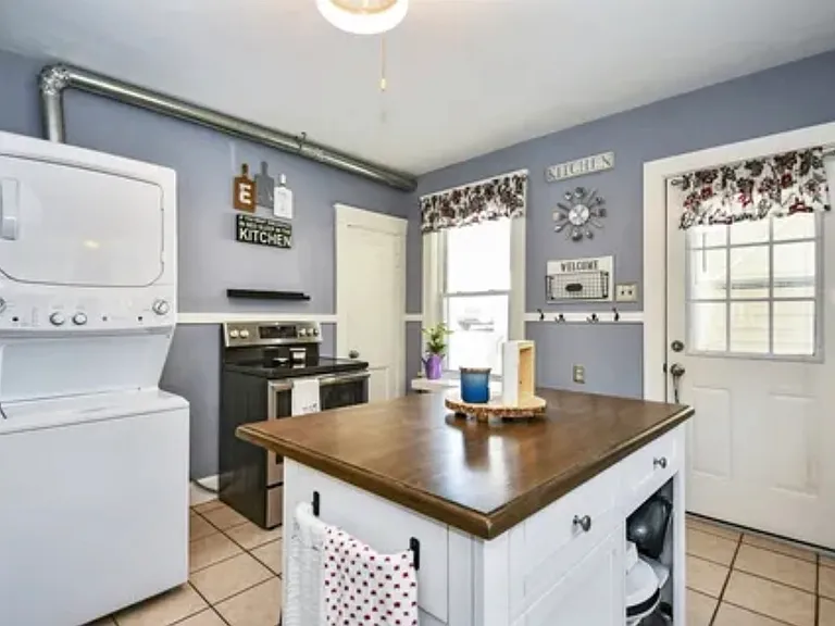 68 Coombs St #1 — Photo 8