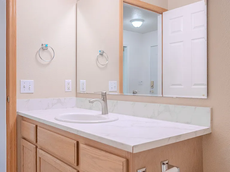 217 S Coho Rd — Photo 13