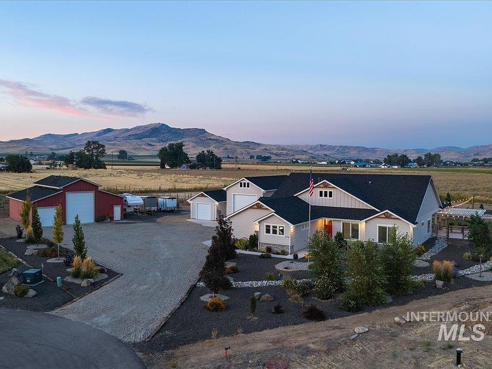 1st image of 418 Skyview Ln