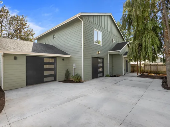 570 Holmes Ln, Oregon City, OR 97045